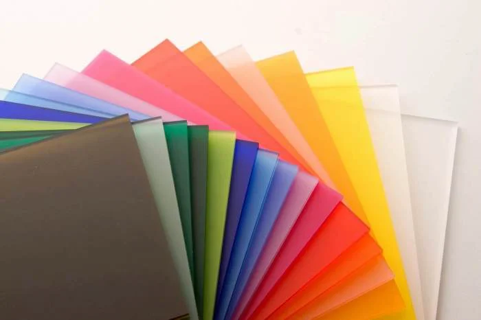 Các Loại Vật Liệu Phổ Biến Dùng Làm Biển Quảng Cáo
